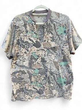 Vintage Camo Tee V-Neck vintage Vintage RealTree Style Size M